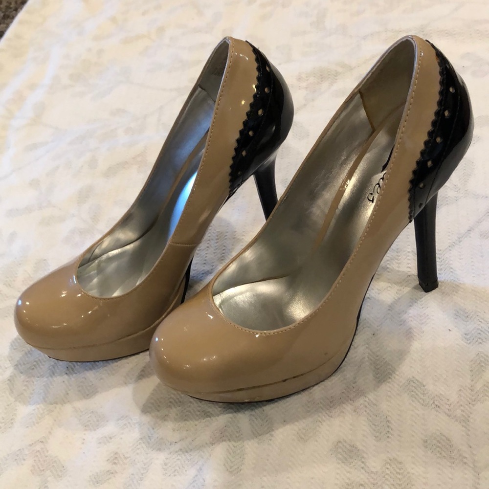Candies Two Tone Patent Platform Stiletto Heels - Picture 5 of 8